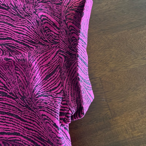 Zara Geometric Jacquard Shirt in Magenta/Black - Size M *New with tags* - Picture 7 of 11